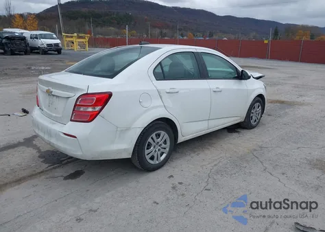 2020 Chevrolet Sonic Fwd Ls z USA, uszkodzony, nr VIN 1G1JB5SBXL4105158